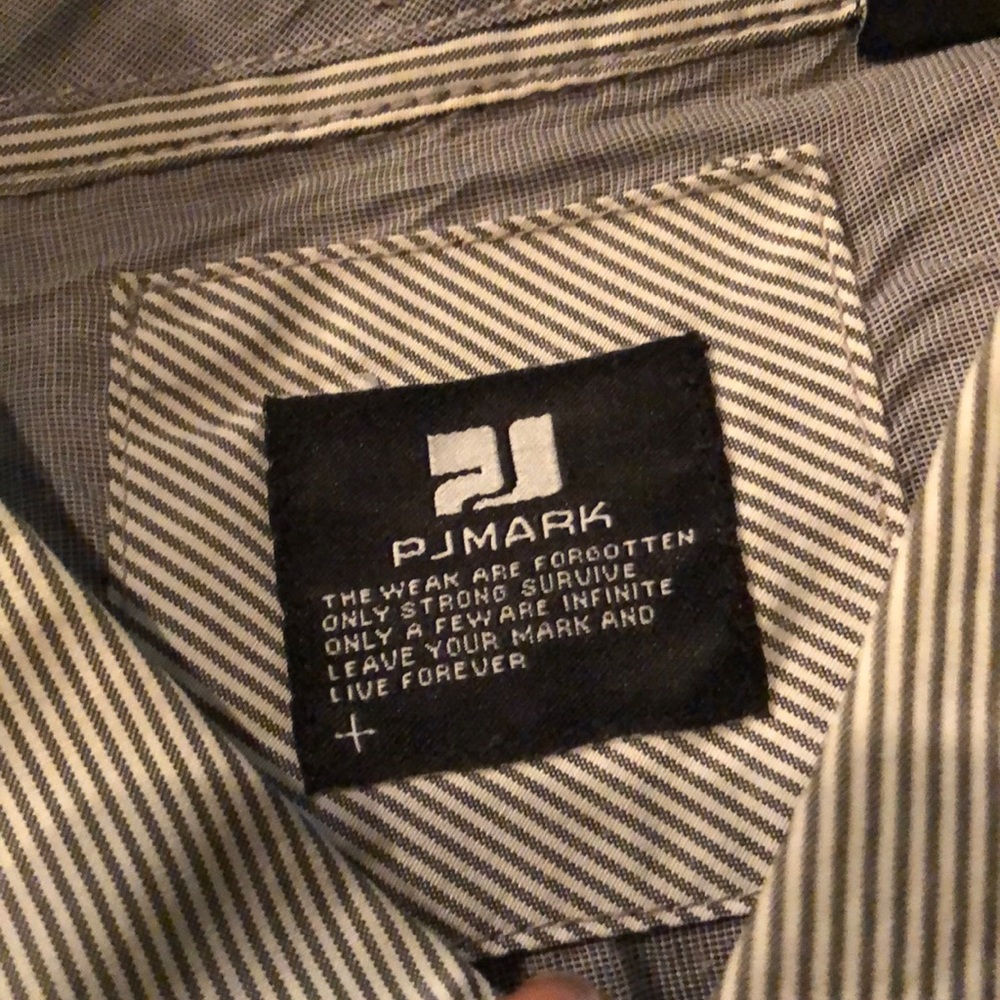 Button down - Picture 6 of 8